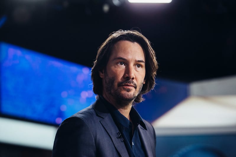 Article: What Cologne Does Keanu Reeves Wear? (His Scent Style Revealed)